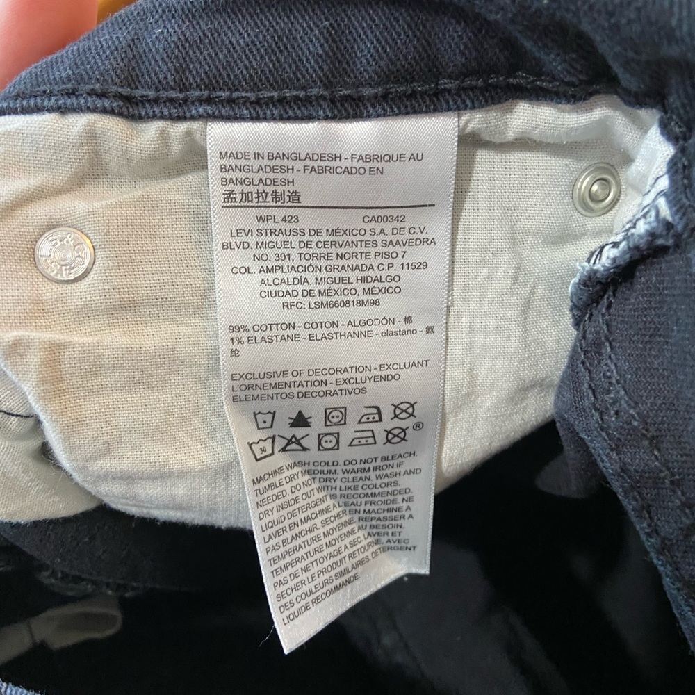 Men’s Denizen 218 Black Jeans 36x30 - Picture 2 of 6